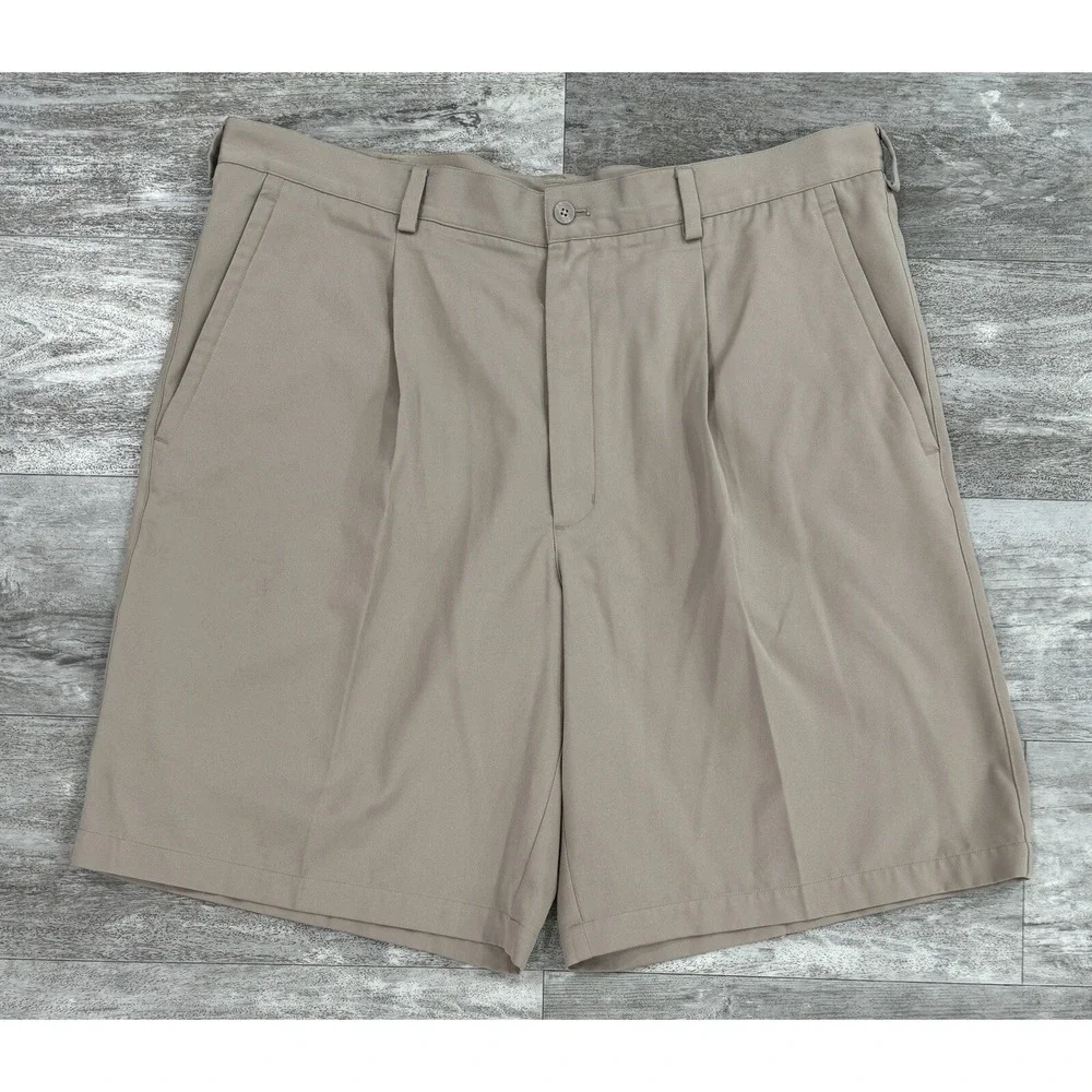 Nike Fit Dry Chino Golf Pleated Shorts Khaki Mens 40x10 Beige Belt Loops